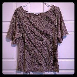 3/$15🎉 TAN AND BLACK SEQUIN RHINESTONE DOLMAN TOP